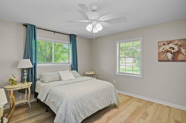 115 S Cedar Street, Lake Jackson, TX 77566