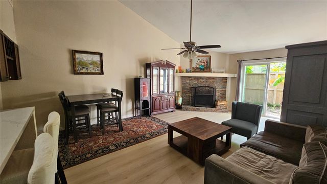 9505 Windswept Lane 9505, Houston, TX 77063