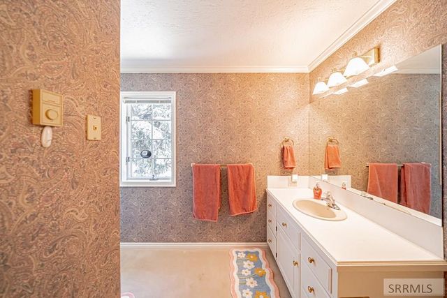 706 S. S Bellin Road, Idaho Falls, ID 83402