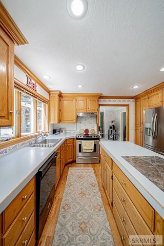 706 S. S Bellin Road, Idaho Falls, ID 83402