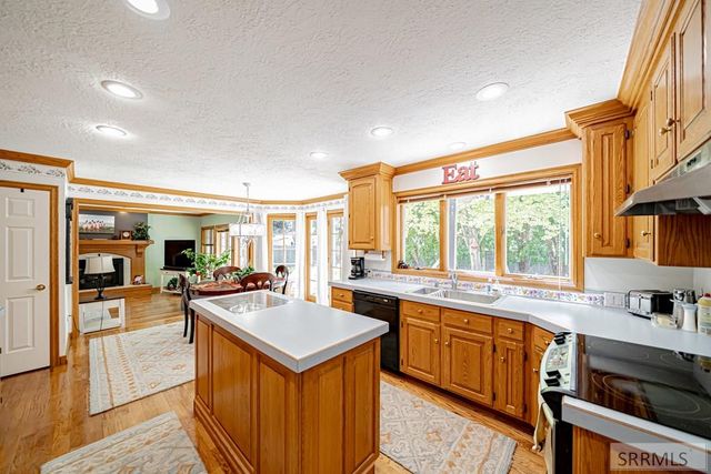 706 S. S Bellin Road, Idaho Falls, ID 83402
