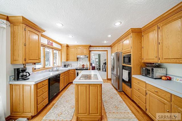 706 S. S Bellin Road, Idaho Falls, ID 83402