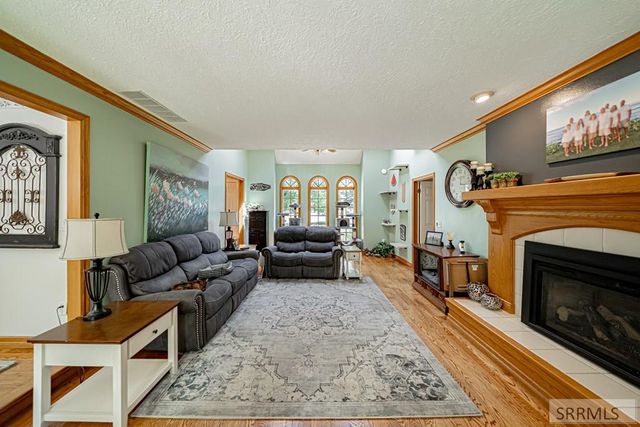 706 S. S Bellin Road, Idaho Falls, ID 83402