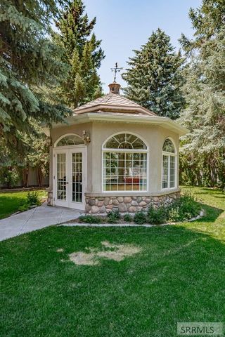 706 S. S Bellin Road, Idaho Falls, ID 83402