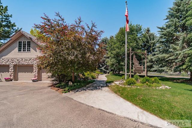 706 S. S Bellin Road, Idaho Falls, ID 83402