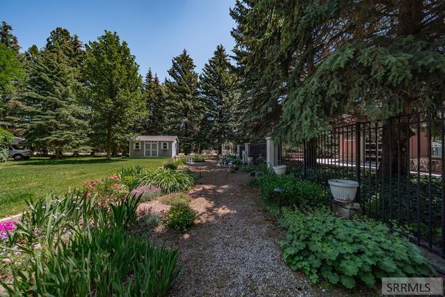 706 S. S Bellin Road, Idaho Falls, ID 83402
