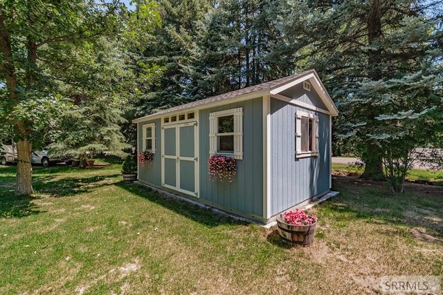 706 S. S Bellin Road, Idaho Falls, ID 83402