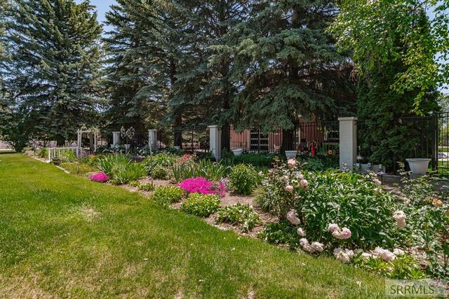 706 S. S Bellin Road, Idaho Falls, ID 83402