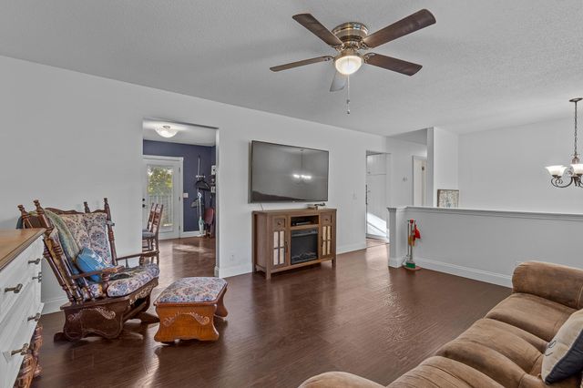 710 Mission Ridge Road, Rossville, GA 30741