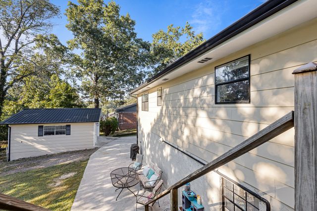 710 Mission Ridge Road, Rossville, GA 30741