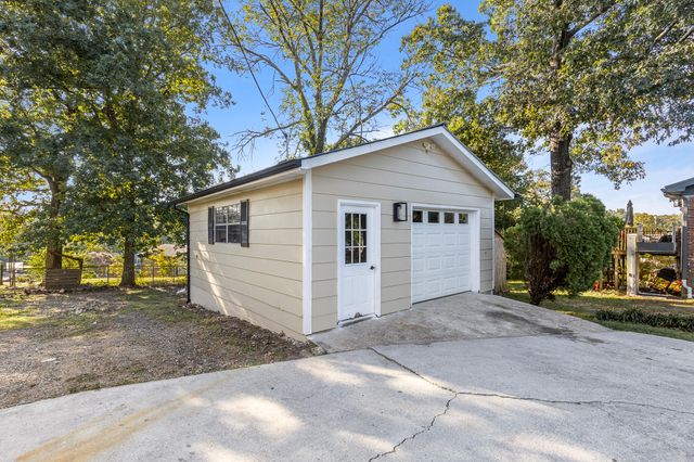 710 Mission Ridge Road, Rossville, GA 30741