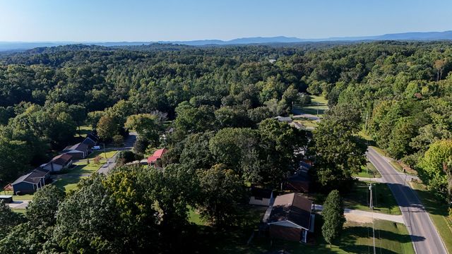 710 Mission Ridge Road, Rossville, GA 30741