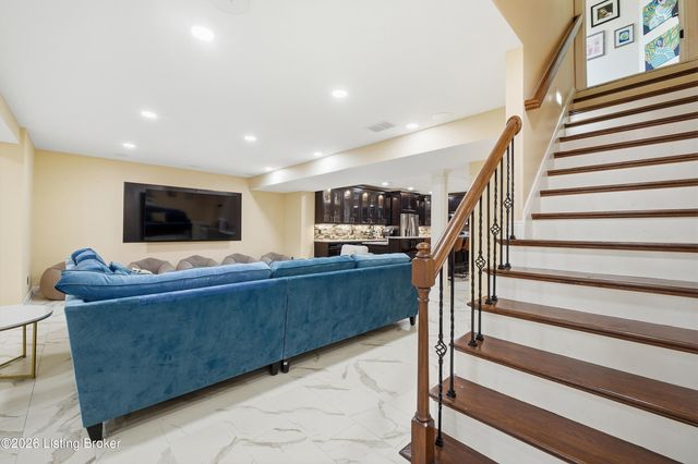 9505 Hayden Creek Ct, Prospect, KY 40059