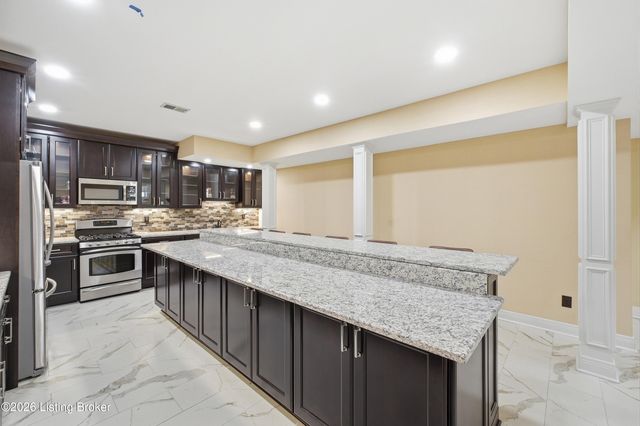 9505 Hayden Creek Ct, Prospect, KY 40059