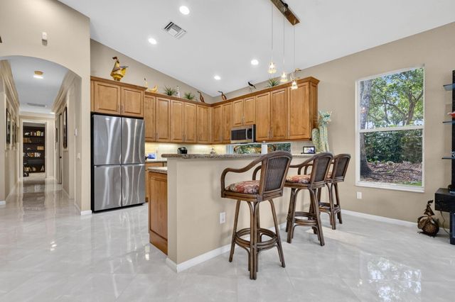 6550 Sand City Way, Delray Beach, FL 33446