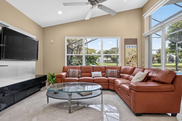6550 Sand City Way, Delray Beach, FL 33446