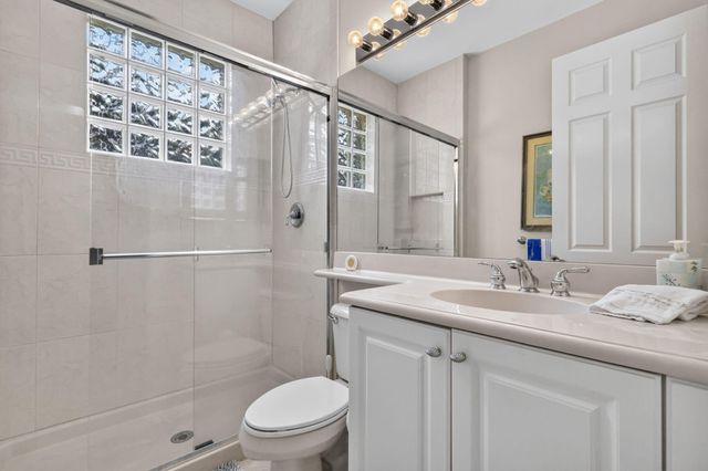 6550 Sand City Way, Delray Beach, FL 33446