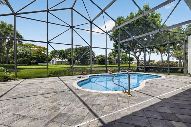 6550 Sand City Way, Delray Beach, FL 33446