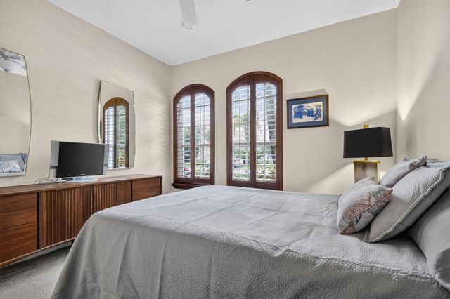 6550 Sand City Way, Delray Beach, FL 33446