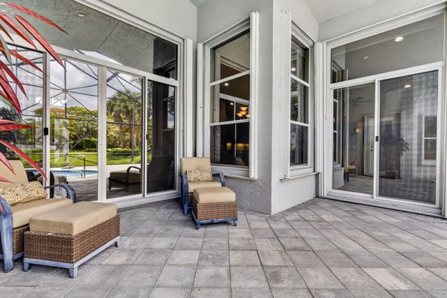 6550 Sand City Way, Delray Beach, FL 33446