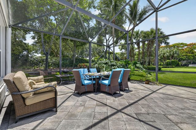 6550 Sand City Way, Delray Beach, FL 33446