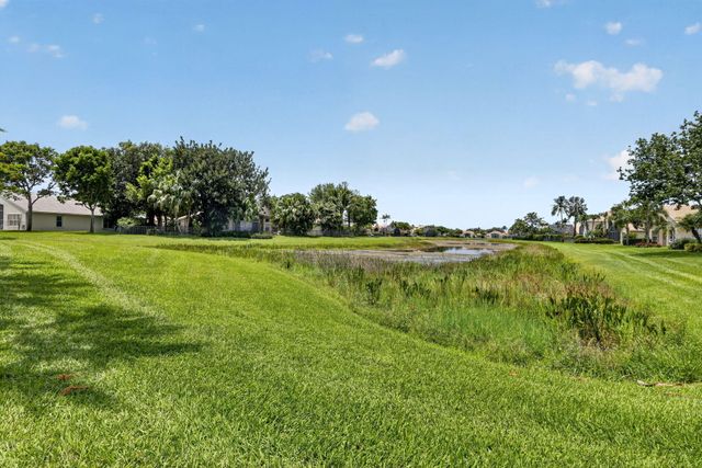 6550 Sand City Way, Delray Beach, FL 33446