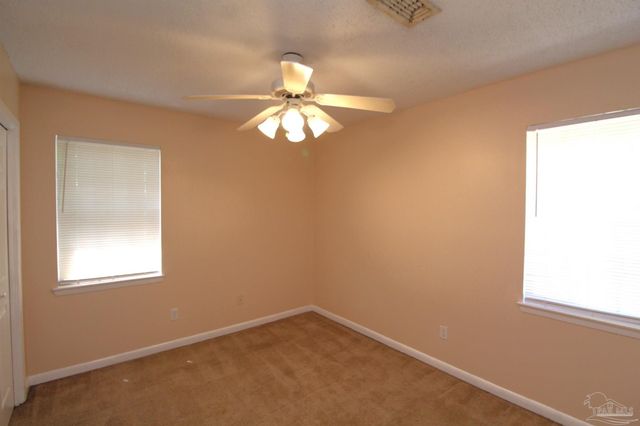 1608 Sunny Ridge Ln, Cantonment, FL 32533