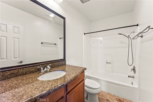 23308 Marigold Avenue V-201, Torrance, CA 90502