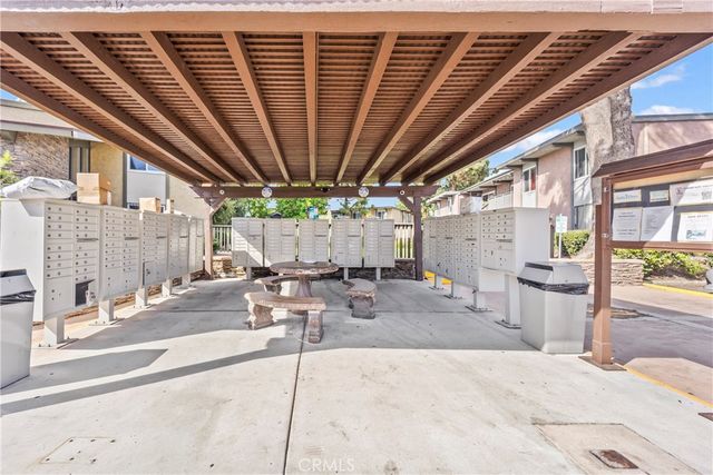 23308 Marigold Avenue V-201, Torrance, CA 90502