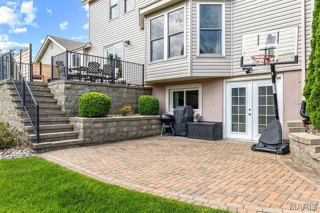 301 Summer Ridge Drive, Cottleville, MO 63304