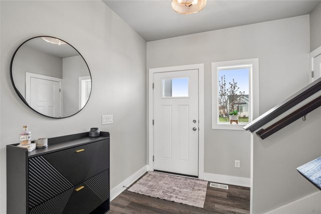 710 SE Drumlin Drive, Waukee, IA 50263