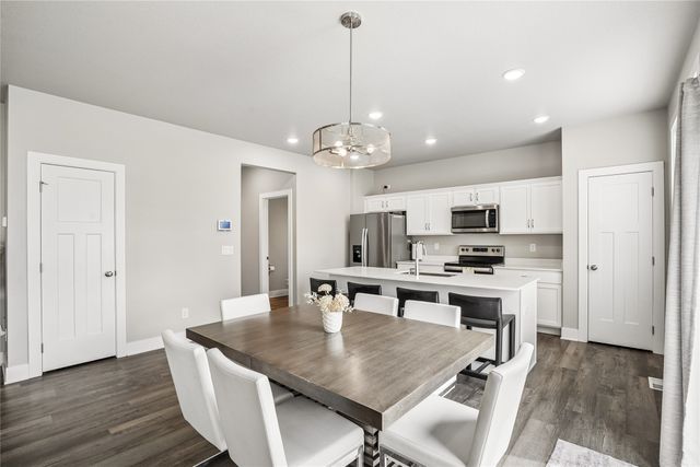 710 SE Drumlin Drive, Waukee, IA 50263