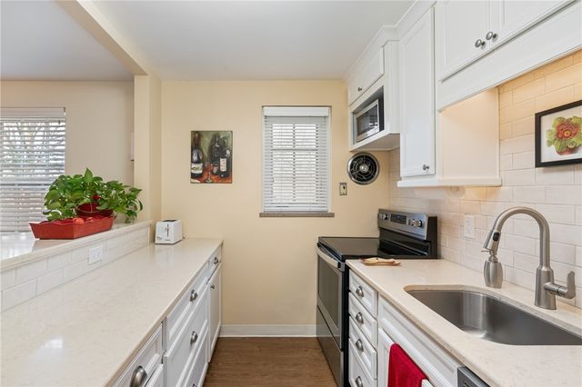 415 Bigham 23, Mt Washington, PA 15211