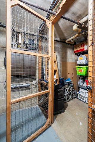 415 Bigham 23, Mt Washington, PA 15211