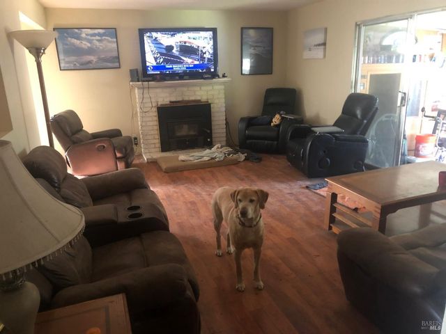 2127 Fremont Dr, Santa Rosa, CA 95409