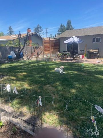 2127 Fremont Dr, Santa Rosa, CA 95409