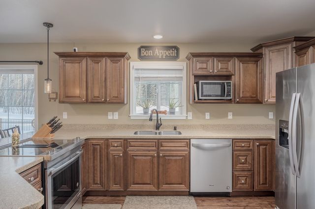 1821 OSBORN COURT, North Pole, AK 99705