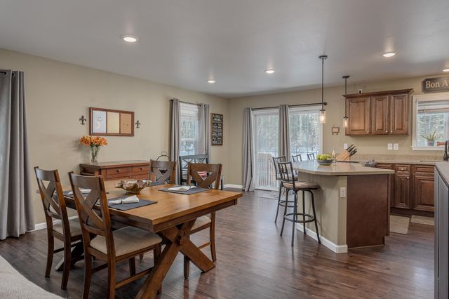 1821 OSBORN COURT, North Pole, AK 99705