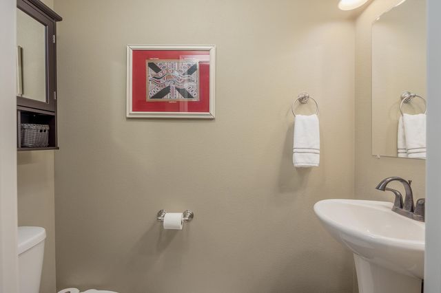 1821 OSBORN COURT, North Pole, AK 99705