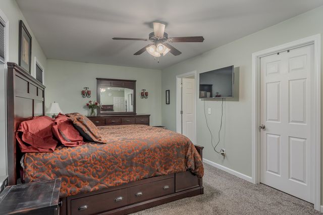 1821 OSBORN COURT, North Pole, AK 99705