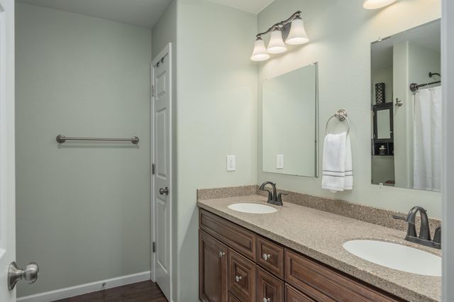 1821 OSBORN COURT, North Pole, AK 99705