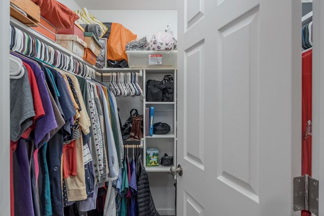 1821 OSBORN COURT, North Pole, AK 99705