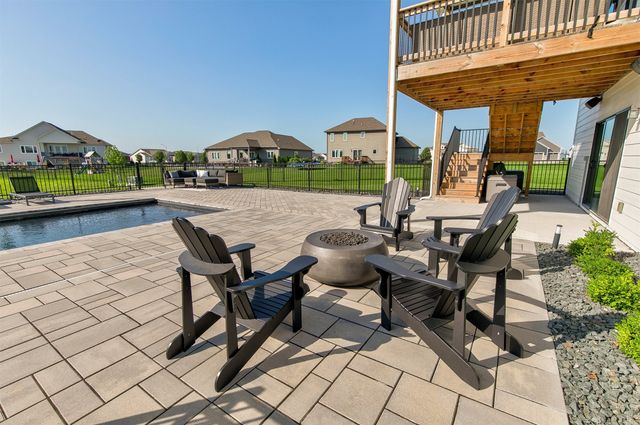 2105 NW 29th Court, Ankeny, IA 50023