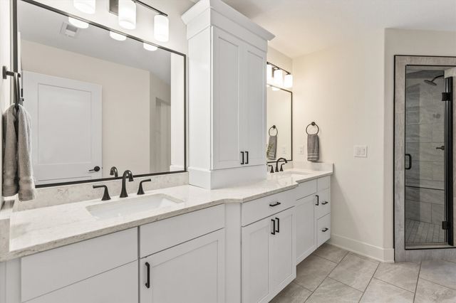 2105 NW 29th Court, Ankeny, IA 50023