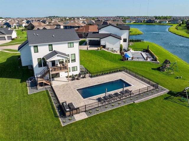 2105 NW 29th Court, Ankeny, IA 50023