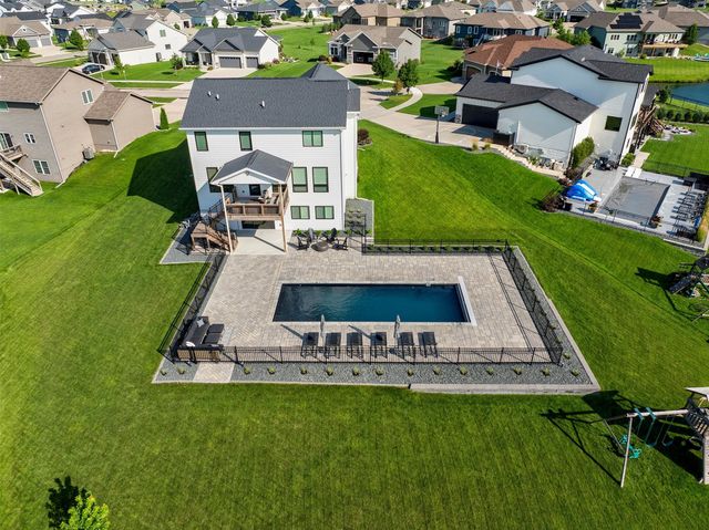 2105 NW 29th Court, Ankeny, IA 50023