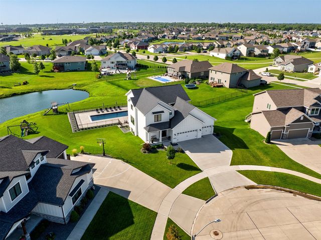 2105 NW 29th Court, Ankeny, IA 50023