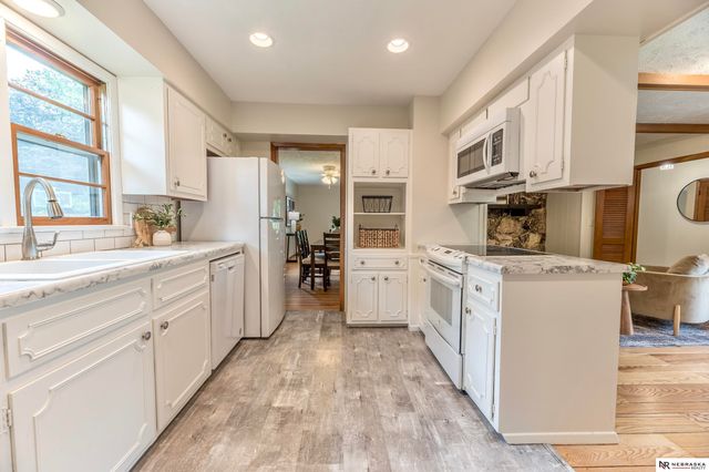 1806 Sherry Drive, Bellevue, NE 68005