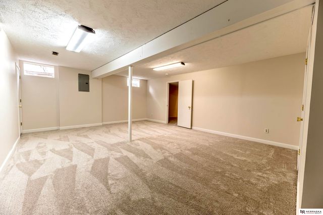 1806 Sherry Drive, Bellevue, NE 68005