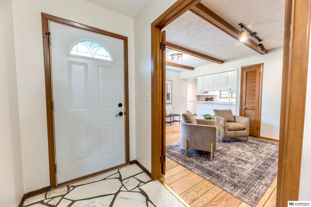 1806 Sherry Drive, Bellevue, NE 68005